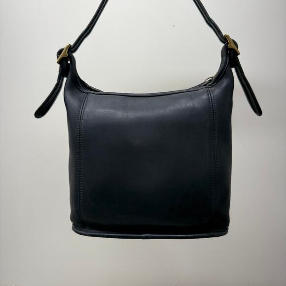 90s Coach 9816 Slim Duffle Medium Black Leather - Picture 1 of 3